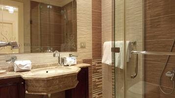 Luksusleilighet, balkong | Bad