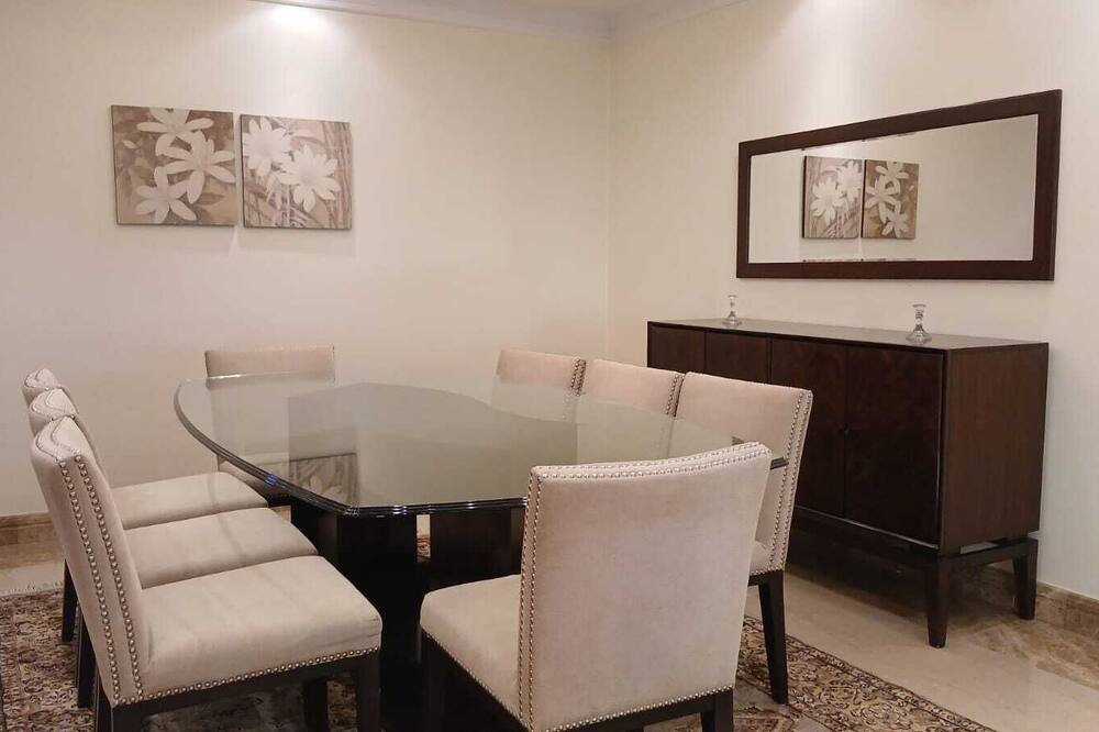 The Nile View 4BDR Apartment