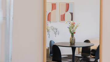 Quadruple Room | Dining