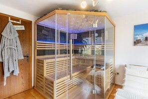 Sauna - Apartment 'You R Welcome Too' with Balcony and Sauna (Lauterbach (Hessen))
