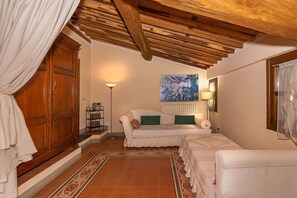 Living area - Tenuta San Giovanni Alloro (lucca)