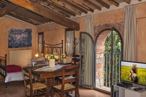 3 chambres, lit parapluie