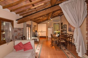 Interior - Tenuta San Giovanni Alloro (lucca)