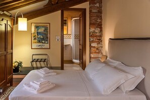 3 chambres, lit parapluie
