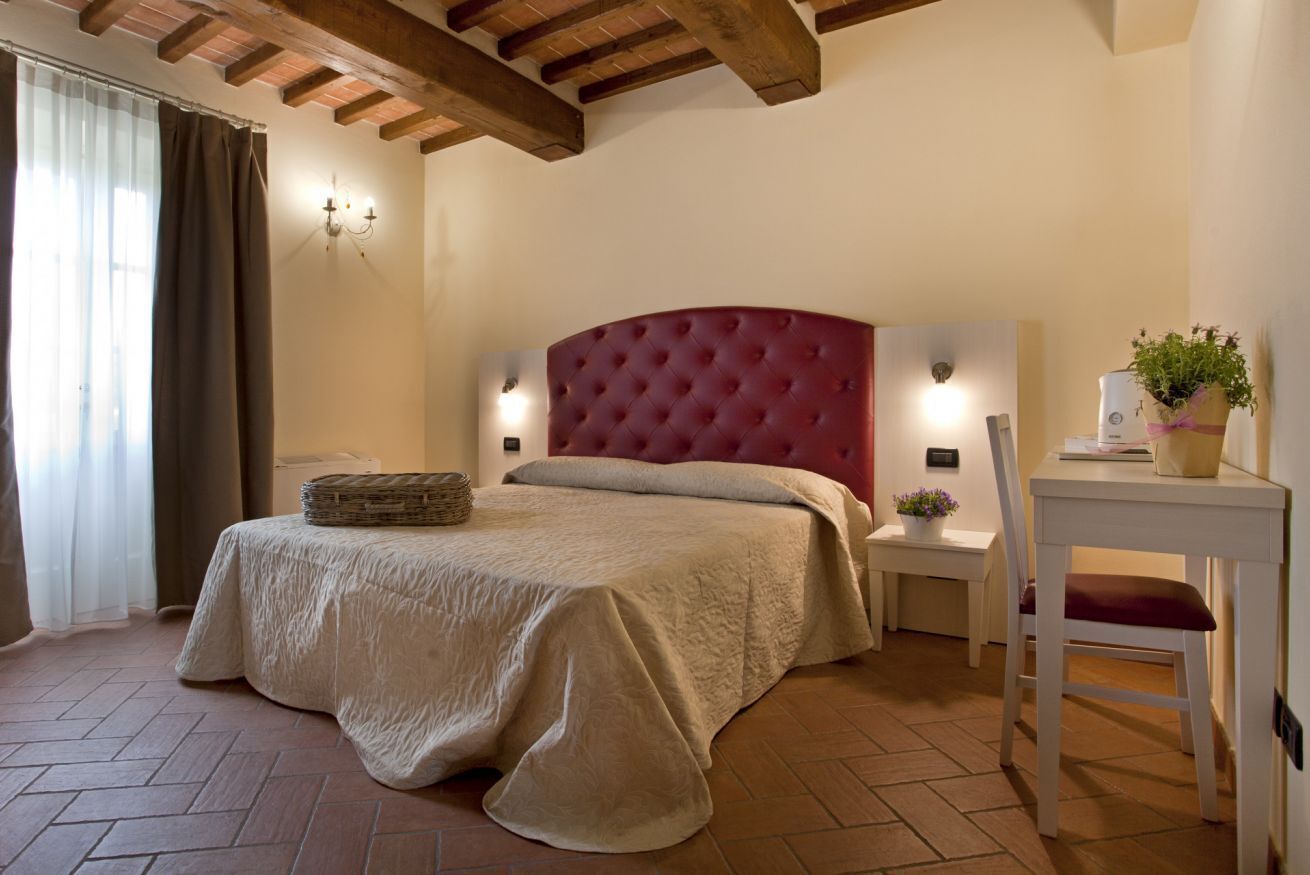 2 Schlafzimmer, Zimmersafe, Schreibtisch, Bügeleisen/Bügelbrett