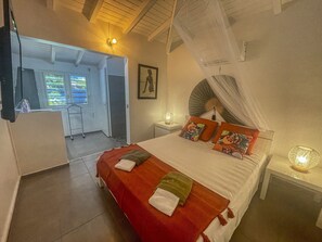 Iron/ironing board, free WiFi, bed sheets - Villa for 6 - Pool and garden in Saint-François (Saint-François)