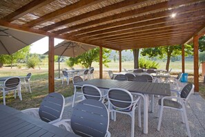Outdoor dining - Tenuta San Giovanni - Salvia Apartment (Lucca)