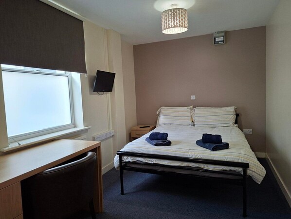 Exterior - Spa Court (Cheltenham)