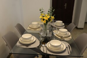 Dining - Cozy2bedroom master Master ensuite Apartment with a heated pool & Gym (Nairobi)
