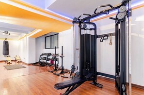 Fitness facility - Cozy2bedroom master Master ensuite Apartment with a heated pool & Gym (Nairobi)
