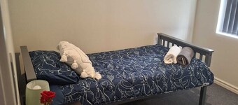 Modern 5 Bedroom Family Home | Hammond Park