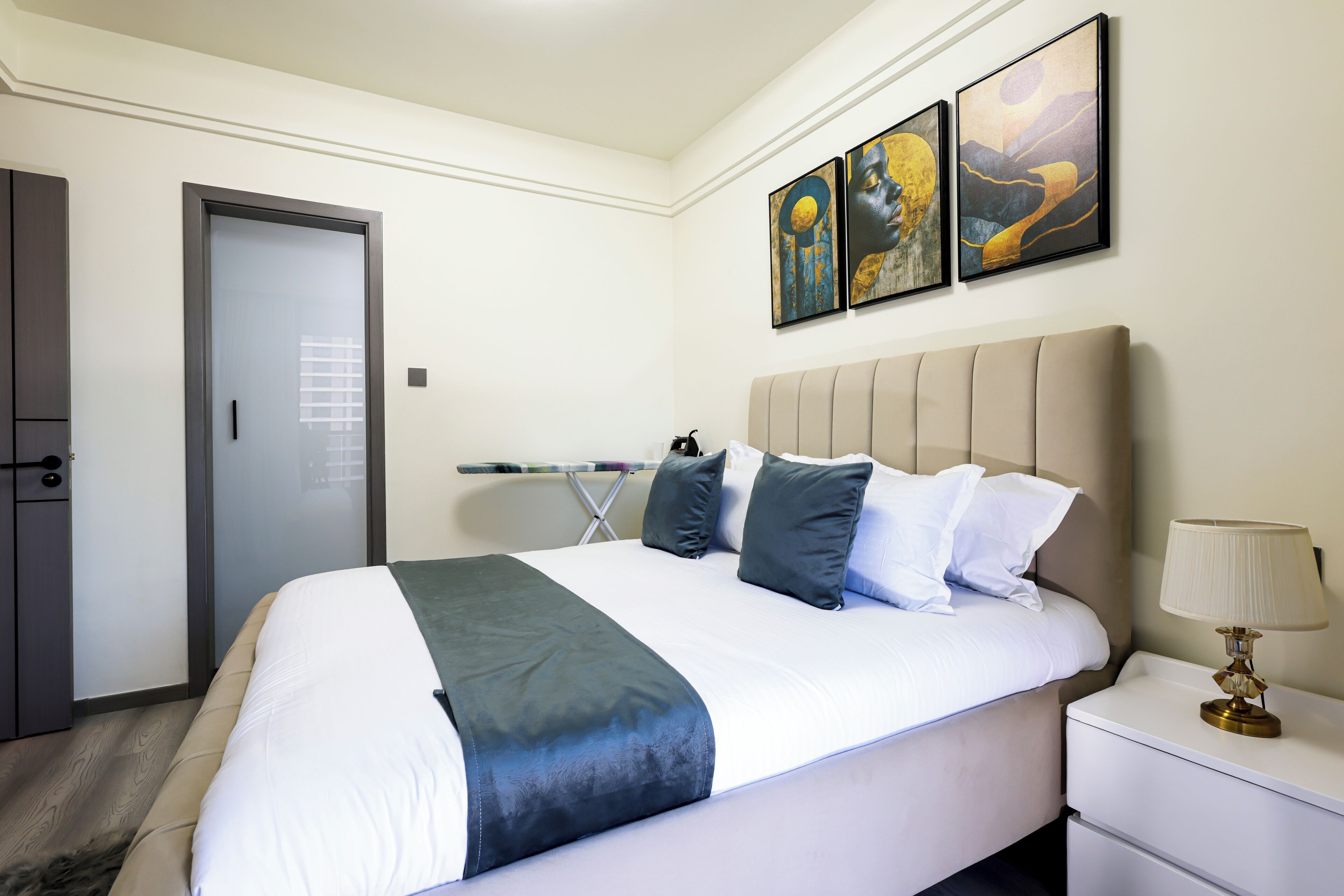 1 Schlafzimmer, Schreibtisch, Bügeleisen/Bügelbrett, kostenloses WLAN