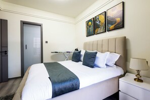 1 Schlafzimmer, Schreibtisch, Bügeleisen/Bügelbrett, kostenloses WLAN