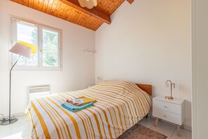 1 habitación y ropa de cama 