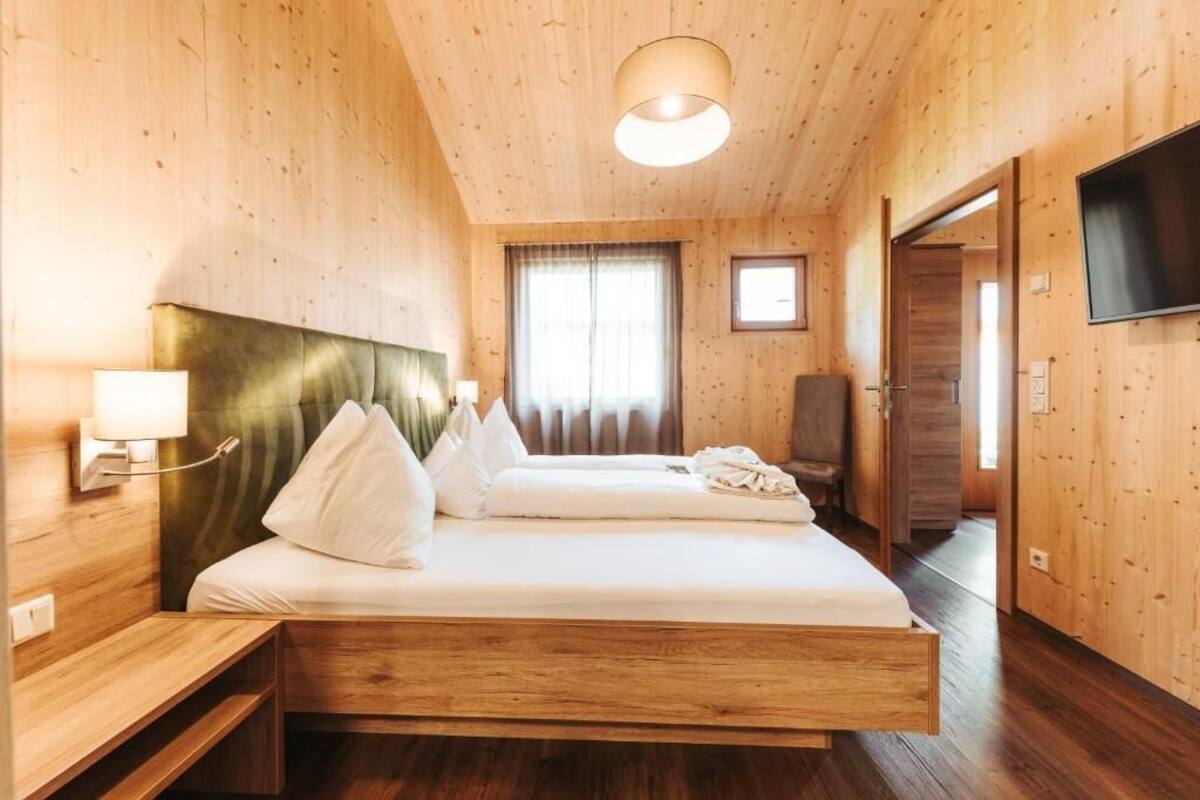 木屋, 陽台, 湖景 | 客房內保險箱、免費無線上網