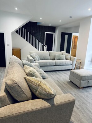 Living area - Woodside House (Forres)