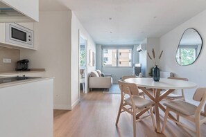 Interior - Apt. 1BR bright Salamanca by CH (Madrid)