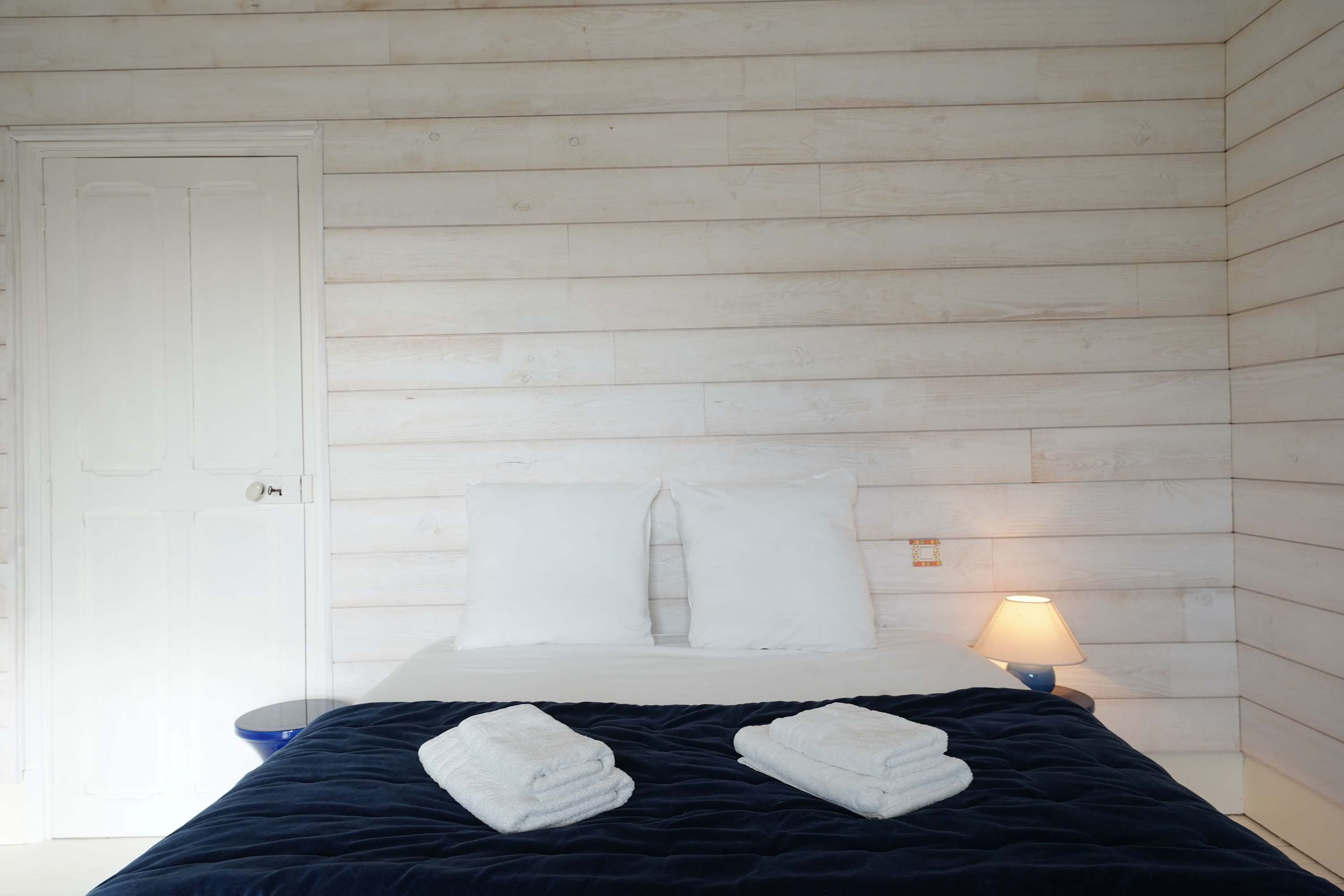 4 間睡房、書桌、Wi-Fi、床單