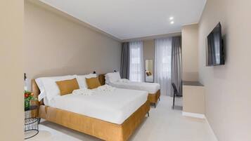 Comfort Triple Room, City View | Free WiFi