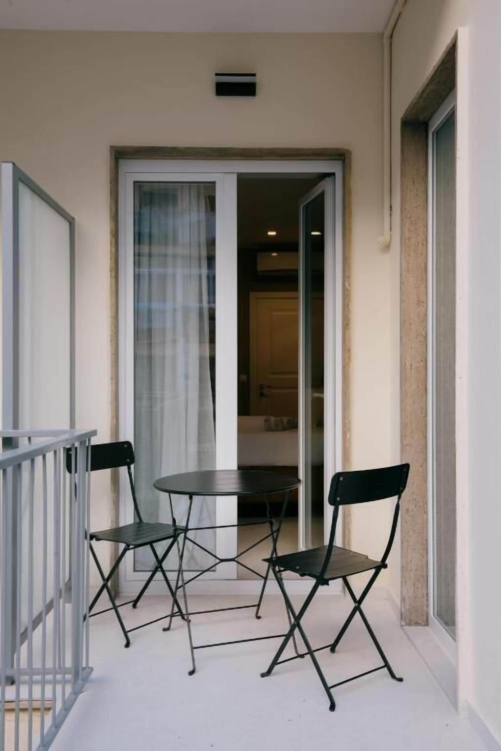 Comfort-Doppelzimmer, Balkon, Blick auf den Innenhof | Terrasse/Patio