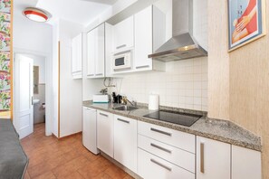 Private kitchen - Big Fish (2nd Right) (Granada)
