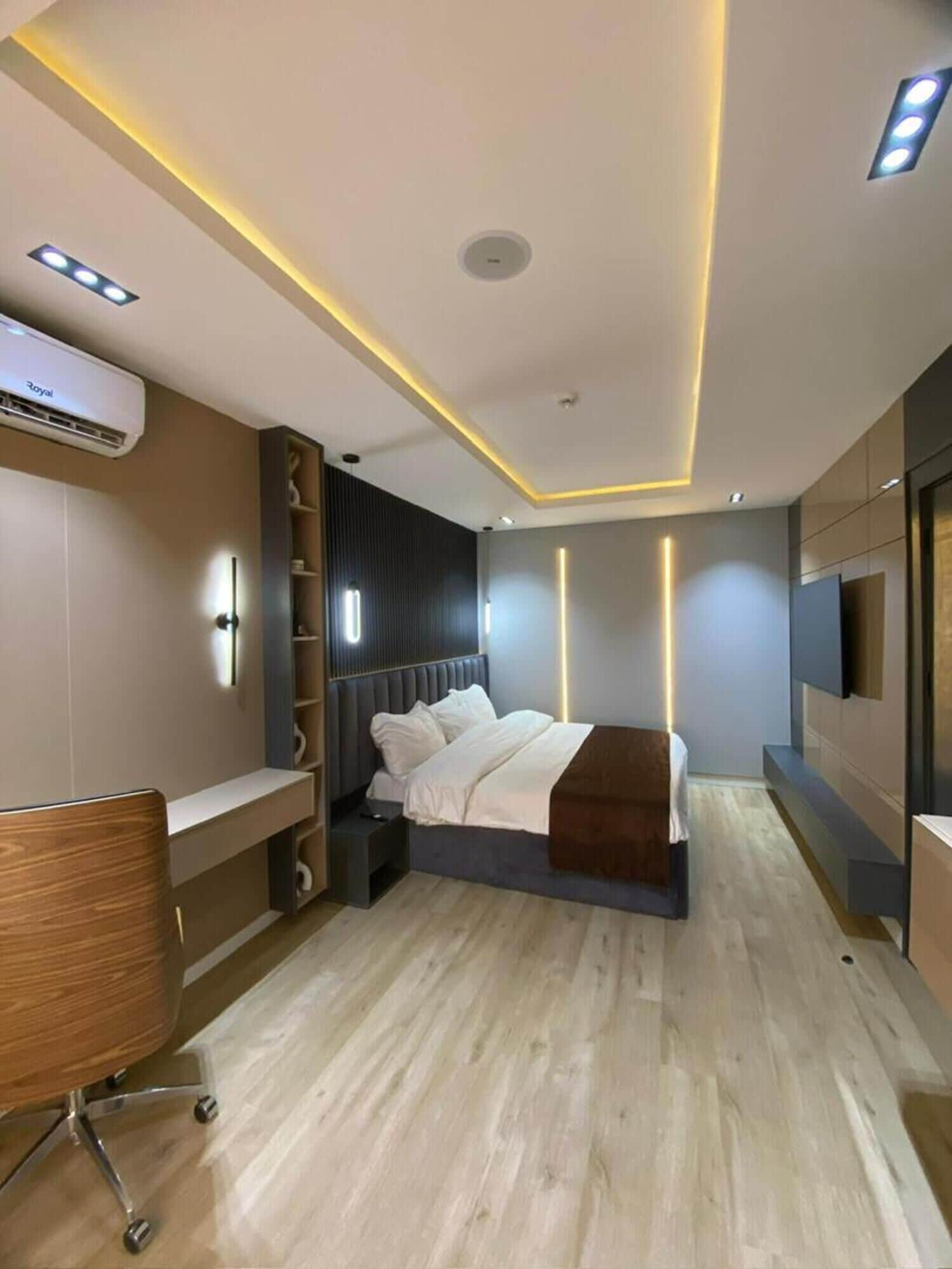 Luxury Room | Free WiFi