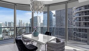 Dining - Highrise  2-bedroom condo in The Heart of Brickell (Miami)