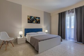 2 dormitorios, tabla de planchar con plancha, wifi y ropa de cama