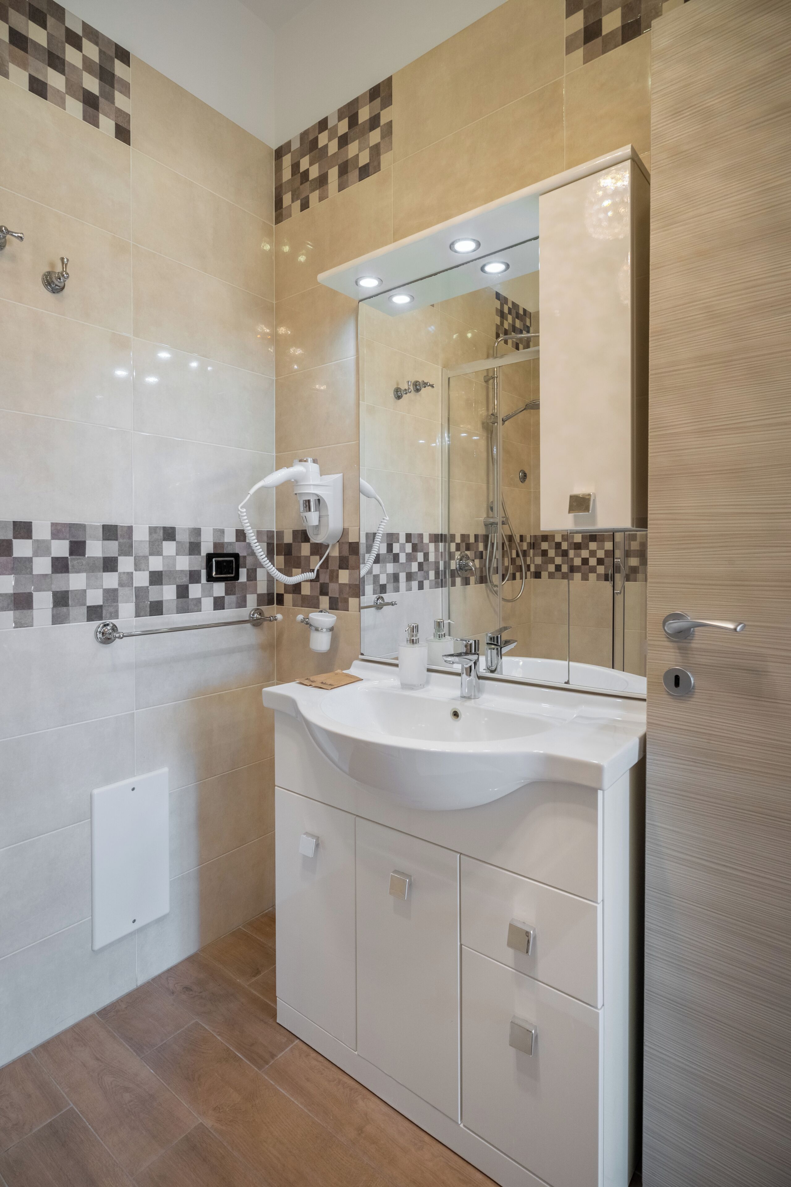 Chambre Classique, balcon, vue baie (Napoli) | Salle de bain