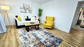 Living area - Ioana Homes vacation apartment with terrace (Abstatt)