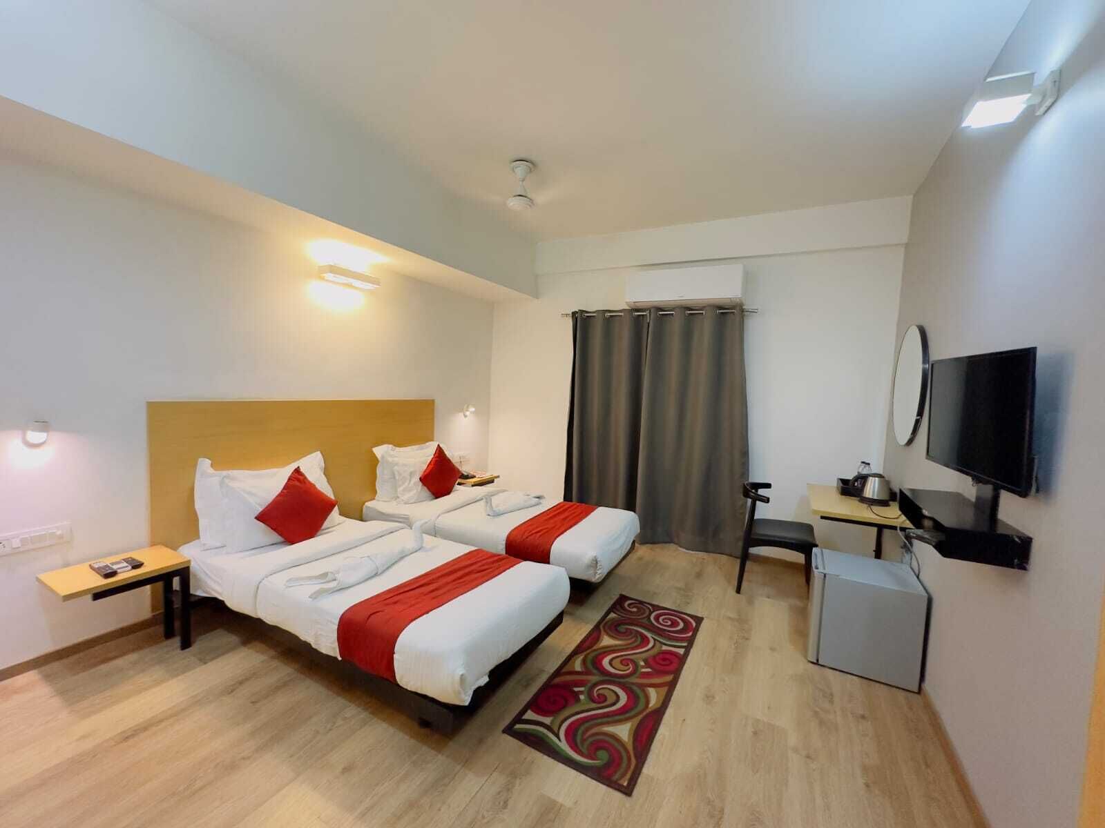 โต๊ะทำงาน, พื้นที่ทำงานแบบใช้แล็ปท็อป, เตารีด/โต๊ะรีดผ้า, Wi-Fi ฟรี