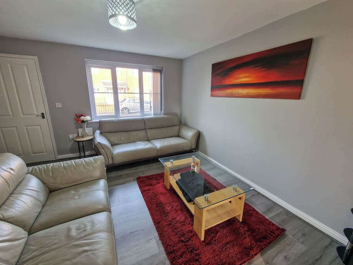 Televisión, oficina