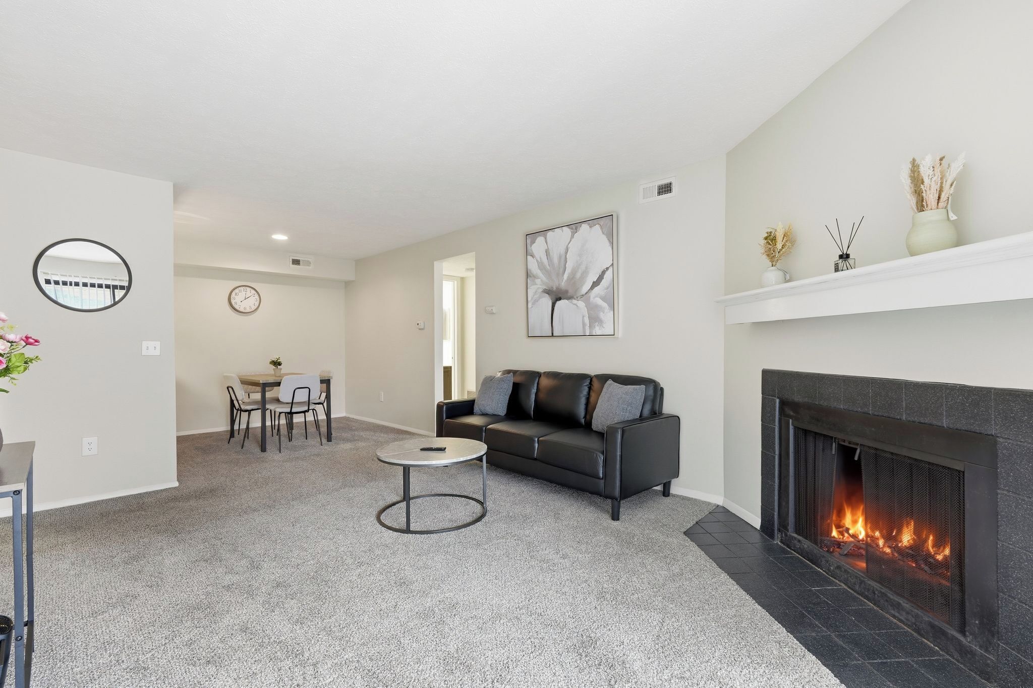 Modern 1 Bed Near Fitness & Picnic Area - Columbus, OH