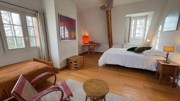 3 bedrooms, free WiFi, bed sheets