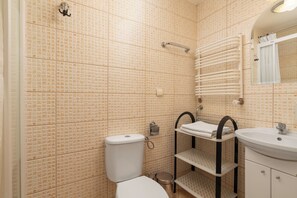 Bruser, hårtørrer, håndklæder, Sæbe