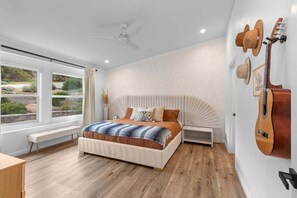 5 habitaciones, tabla de planchar con plancha, wifi y ropa de cama 