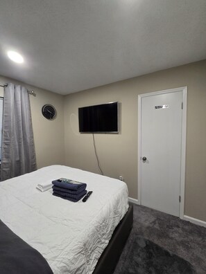 1 間睡房、熨斗/熨衫板、Wi-Fi、床單