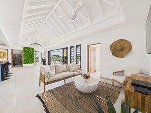 Living area - Modern villa for 8 - Pool - Private residence (Saint-François)