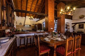 Dining - Casa Rural Finca Las Picazas (Peñarroya-Pueblonuevo)