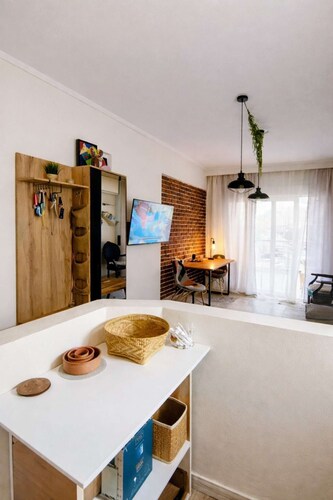 Calm & Comfortable Apartment at Central Kalamaria