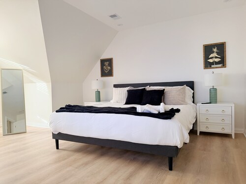 Shoreham Luxe - Vibrant 4BR\2.5BA with Waterfront