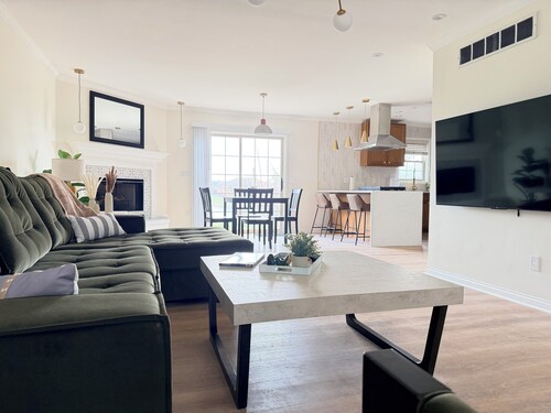 Shoreham Luxe - Vibrant 4BR\2.5BA with Waterfront