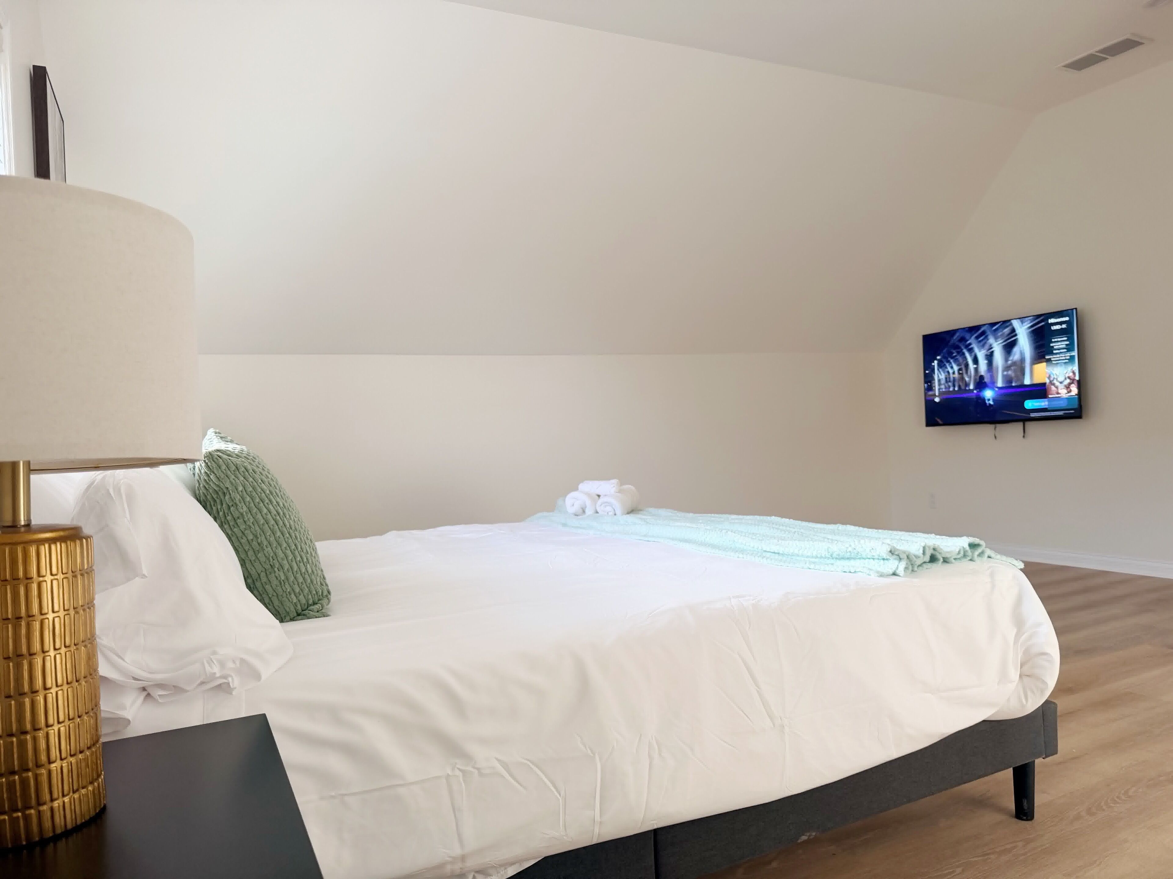 4 habitaciones, tabla de planchar con plancha y wifi gratis 