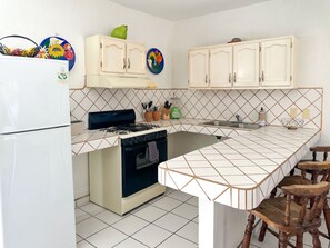 House - Quiet Mexican-style Getaway With Spacious Patio (Puerto Peñasco)