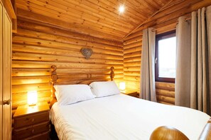 House - Host and Stay Mystic Falls (Morpeth)