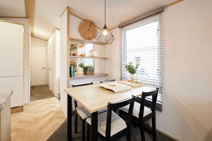 House | 2 bedrooms - Host Stay Long View Lodge (Morpeth)