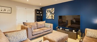 Host and Stay River Hill House