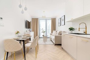 TV, offices - Stylish Apartment near Tauron Arena | Balcony (Kraków)