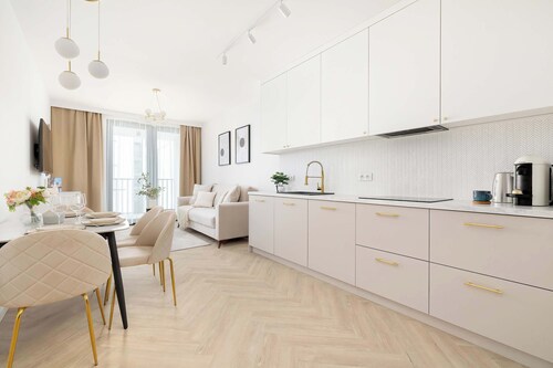 Stylish Apartment near Tauron Arena | Balcony