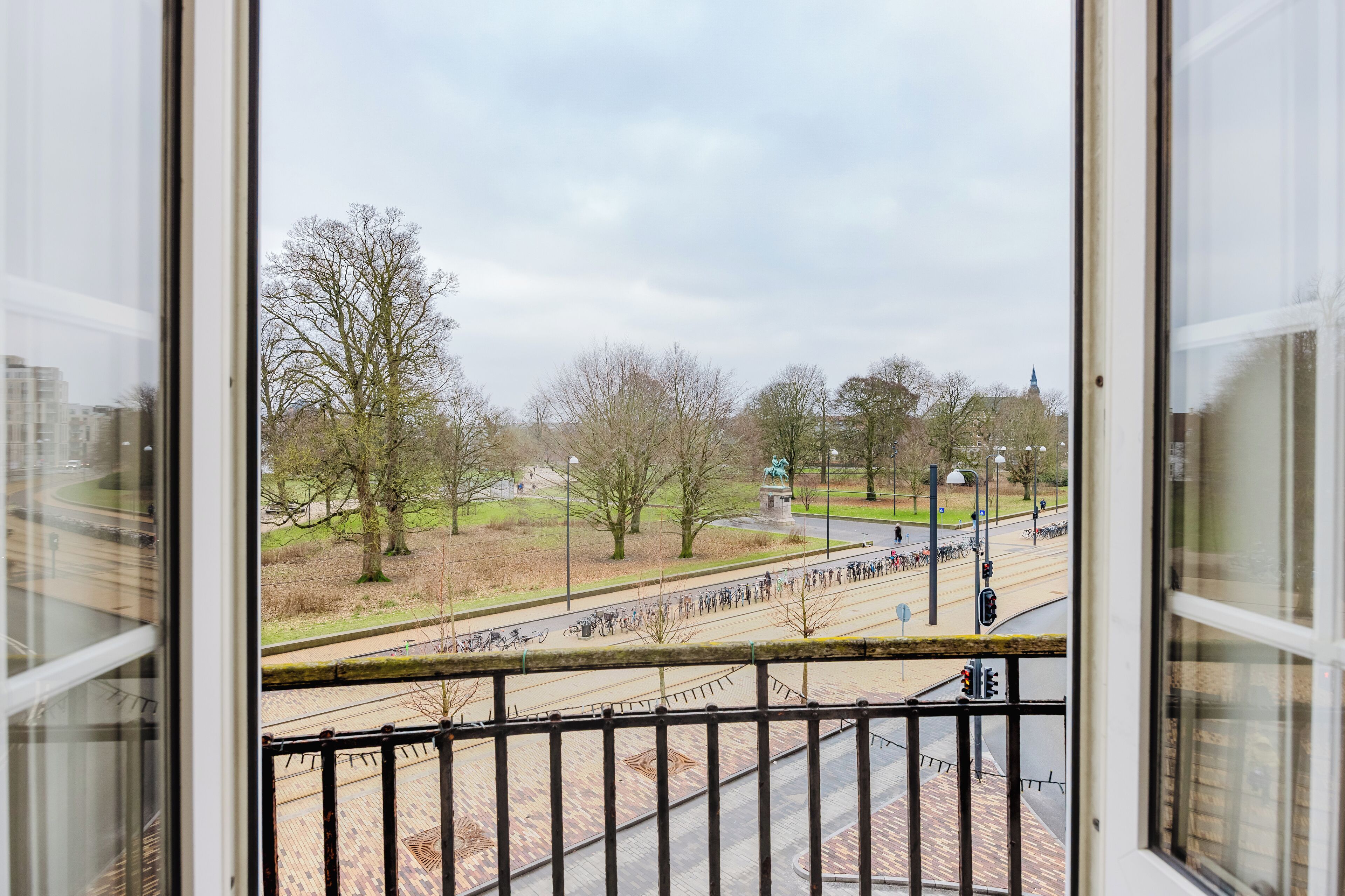 Deluxe Double Room, Balcony | Interior